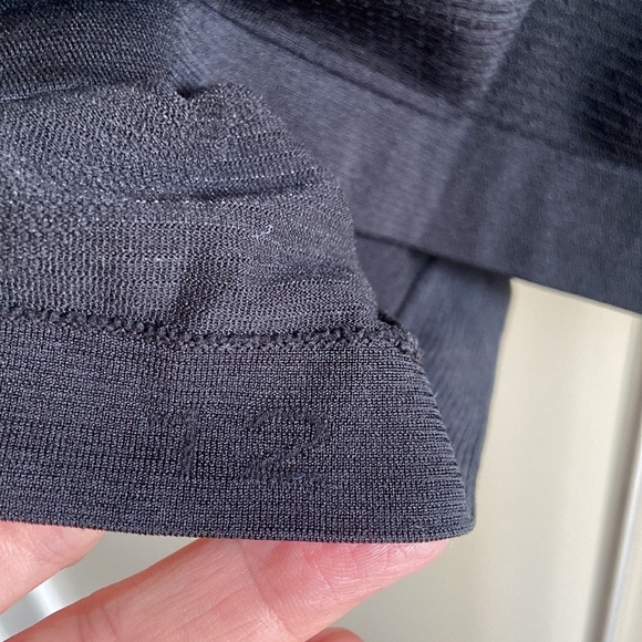 Lululemon Swiftly Tech Racerback 2.0 *Race Length EUC - Picture 7 of 9